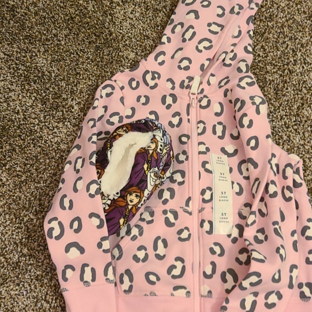 Hoodie and slipper